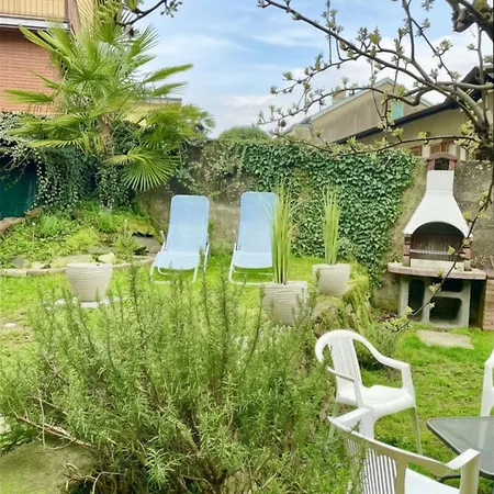 Casa Menta E Rosmarino Lake, Private Garden And Bbq